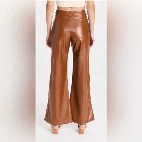 Enza Costa
Vegan Leather Wide Leg Pants size 27 tall - Picture 17 of 17